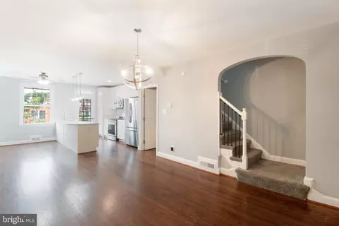 Living - 1758 Lang Pl NE, Washington, DC 20002 photo 2 of 5