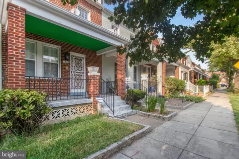Exterior - 1758 Lang Pl NE, Washington, DC 20002 photo 2 of 8