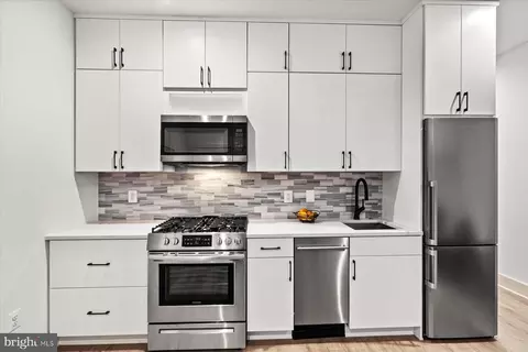Kitchen - 256 15th St SE #6, Washington, DC 20003 photo 1 of 1
