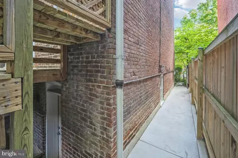 722 A St SE, Washington, DC 20003 photo 34