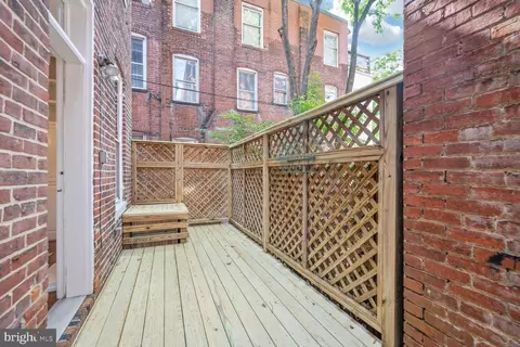 722 A St SE, Washington, DC 20003 photo 8