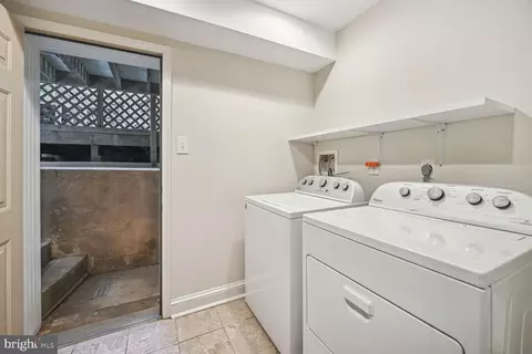722 A St SE, Washington, DC 20003 photo 33
