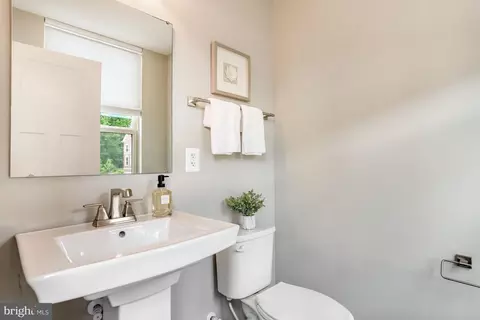 3607 Jamison St NE, Washington, DC 20018 photo 20