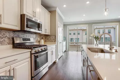 3607 Jamison St NE, Washington, DC 20018 photo 14