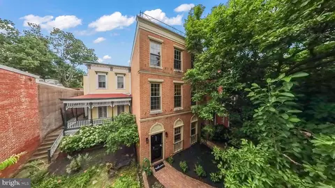 525 7th St SE, Washington, DC 20003 photo 40