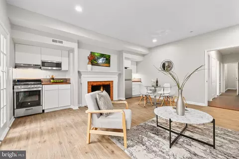 525 7th St SE, Washington, DC 20003 photo 25