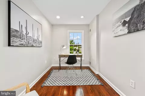 525 7th St SE, Washington, DC 20003 photo 17