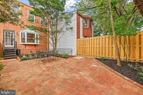 525 7th St SE, Washington, DC 20003 photo 31