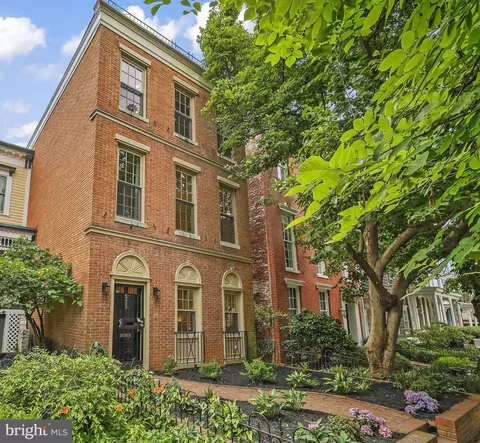 525 7th St SE, Washington, DC 20003
