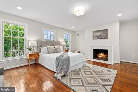 525 7th St SE, Washington, DC 20003 photo 19