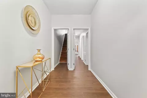 525 7th St SE, Washington, DC 20003 photo 29