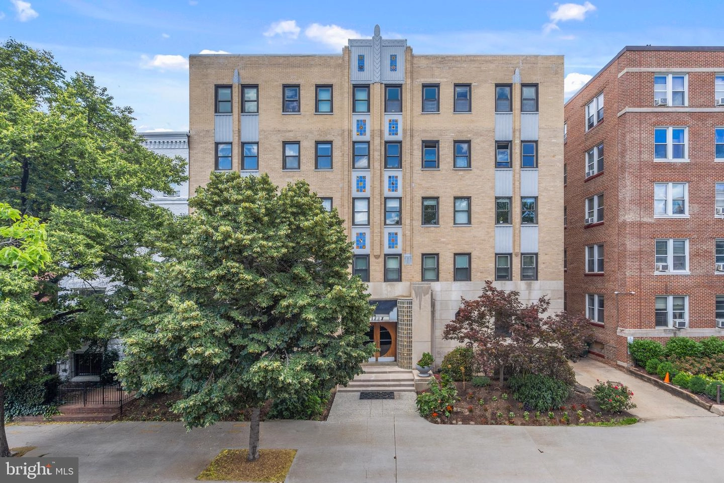 1727 R St NW Unit 402  