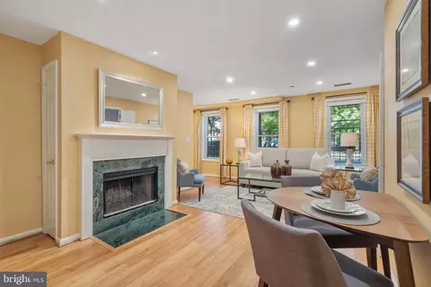 730 11th St NE #101, Washington, DC 20002