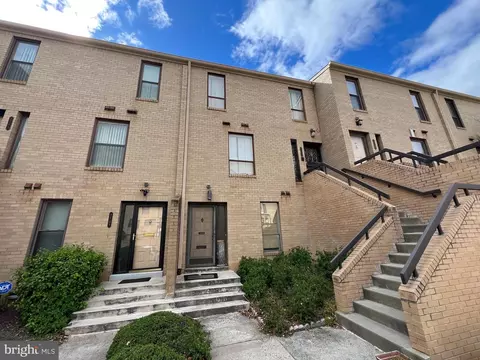 2707 31st Pl NE #2707, Washington, DC 20018