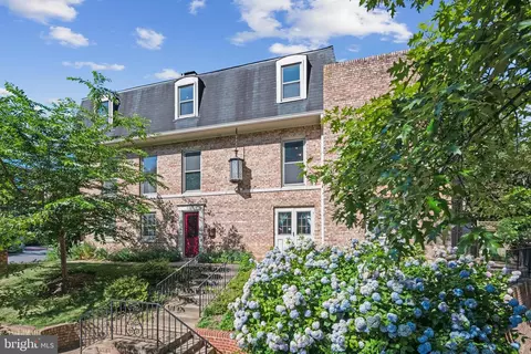 5320 Connecticut Ave NW, Washington, DC 20015
