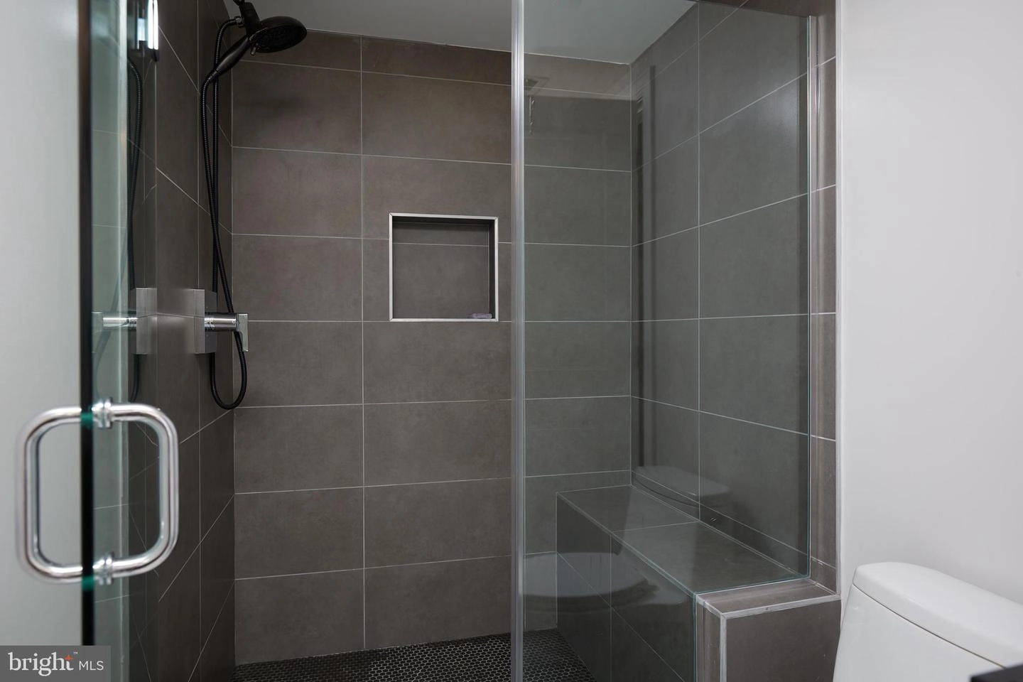 Bath - 32 Todd Pl NE #1, Washington, DC 20002 photo 2 of 4
