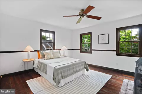 516 9th St SE, Washington, DC 20003 photo 25
