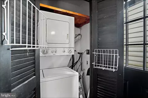 516 9th St SE, Washington, DC 20003 photo 14