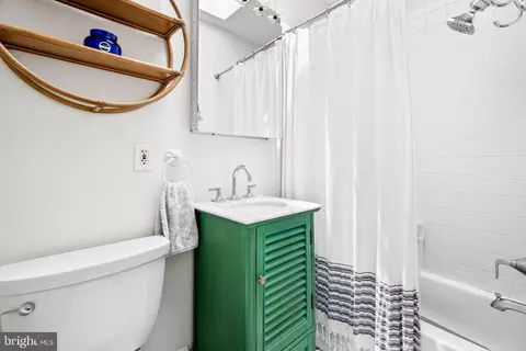 Bath - 241 14th Pl NE, Washington, DC 20002 photo 2 of 2