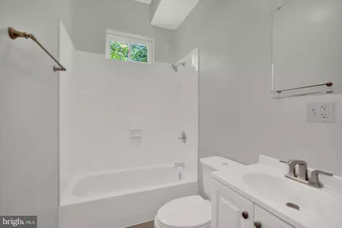 1679 Montello Ave NE, Washington, DC 20002 photo 25