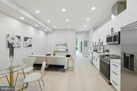 2213 M St NE #4, Washington, DC 20002 photo 2