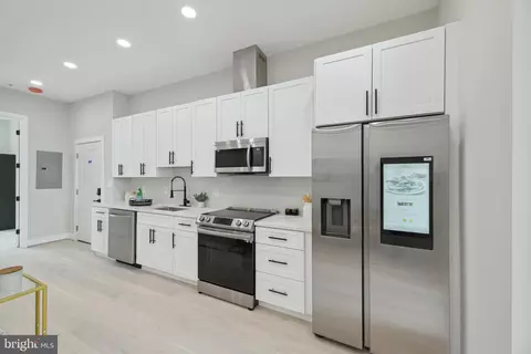 2213 M St NE #4, Washington, DC 20002 photo 3