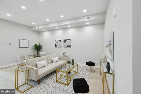 2213 M St NE #4, Washington, DC 20002 photo 6