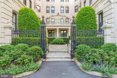 2205 California St NW #403, Washington, DC 20008