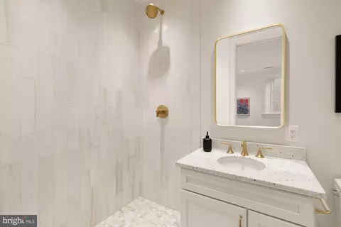 1201 D St NE, Washington, DC 20002 photo 26