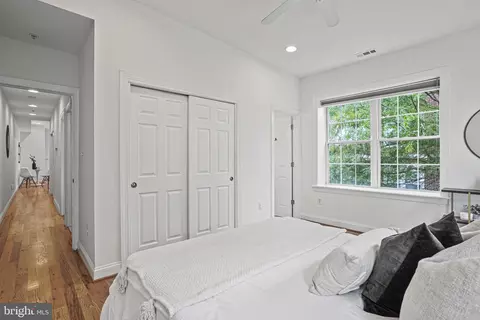 1 18th St SE #303, Washington, DC 20003 photo 16