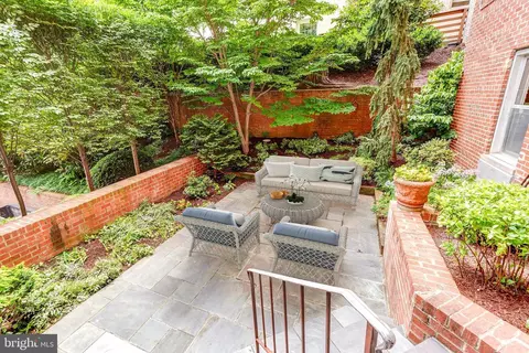 2500 Q St NW #141-142, Washington, DC 20007