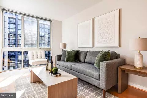 1000 New Jersey Ave SE #807, Washington, DC 20003