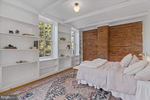 Bedroom - 333 7th St NE, Washington, DC 20002 photo 1 of 5