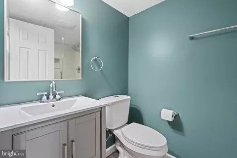 1120 Oates St NE, Washington, DC 20002 photo 38