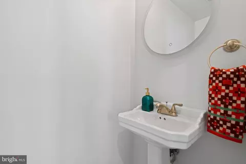 1120 Oates St NE, Washington, DC 20002 photo 20
