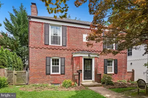 5483 30th St NW, Washington, DC 20015