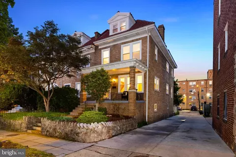 3525 Hertford Pl NW, Washington, DC 20010