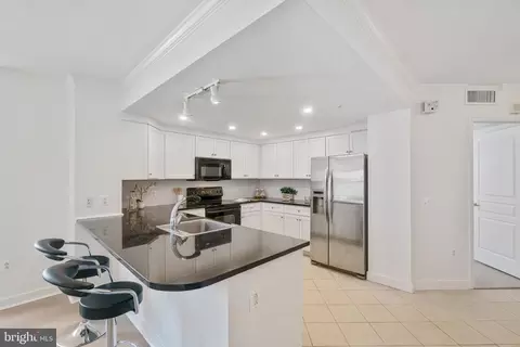 Kitchen - 616 E Nw NW #514, Washington, DC 20004 photo 3 of 4