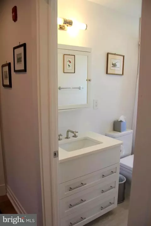611 D St SE #4E, Washington, DC 20003 photo 38