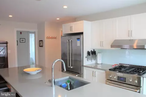 611 D St SE #4E, Washington, DC 20003 photo 10