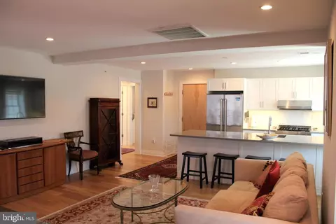 611 D St SE #4E, Washington, DC 20003 photo 28