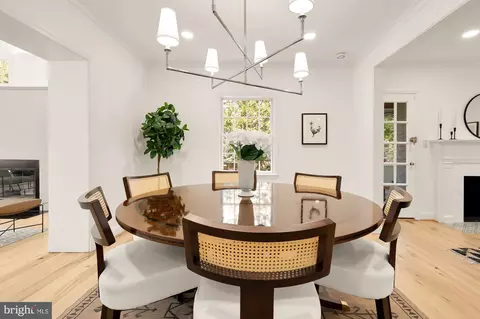 Dining - 3536 Appleton St NW, Washington, DC 20008 photo 4 of 5