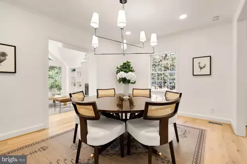 Dining - 3536 Appleton St NW, Washington, DC 20008 photo 3 of 5