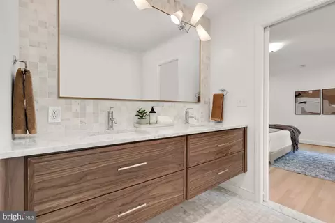 Bath - 3536 Appleton St NW, Washington, DC 20008 photo 2 of 7