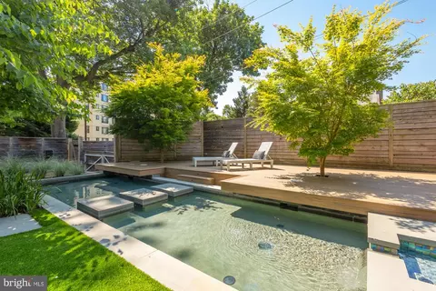 Exterior - 3536 Appleton St NW, Washington, DC 20008 photo 13 of 20