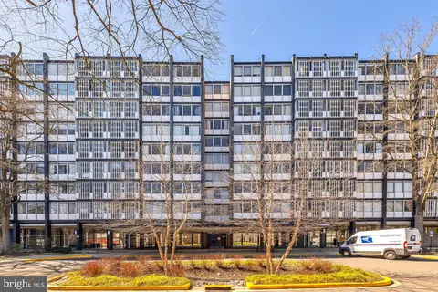 1311 Delaware Ave SW #S328, Washington, DC 20024