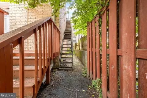 Exterior - 730 15th St SE, Washington, DC 20003 photo 3 of 3