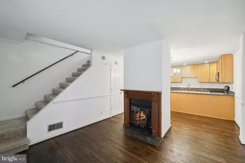Living - 632 12 Browns Ct SE #1/2, Washington, DC 20003 photo 1 of 2
