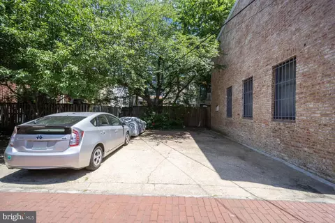 Exterior - 632 12 Browns Ct SE #1/2, Washington, DC 20003 photo 2 of 2
