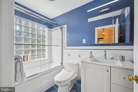 2808 29th Pl NW, Washington, DC 20008 photo 24